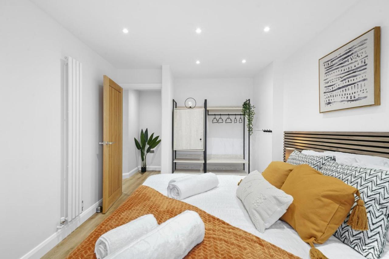 Modern Bungalow In Maidstone Sleeps 5 With Free Parking Esterno foto