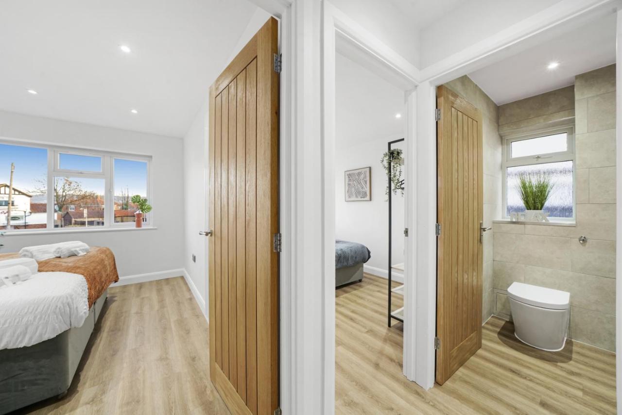 Modern Bungalow In Maidstone Sleeps 5 With Free Parking Esterno foto