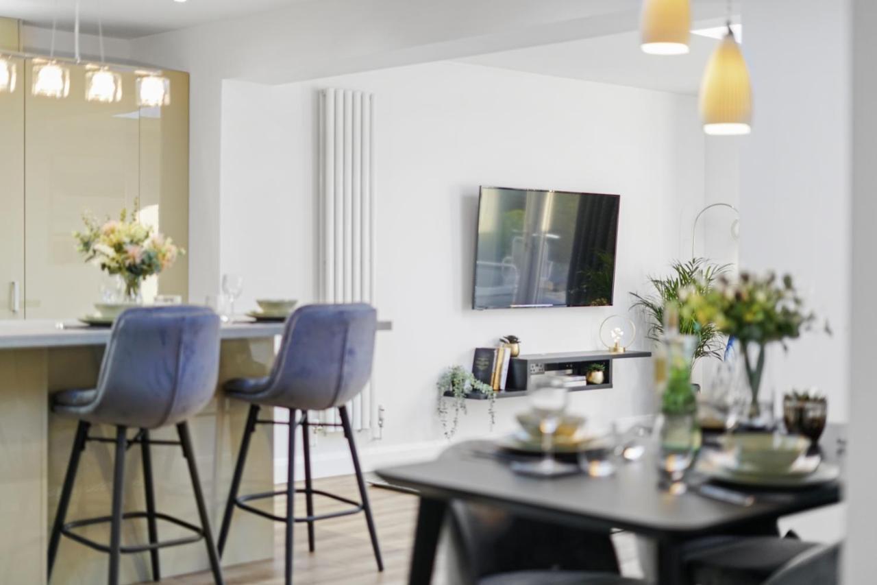 Modern Bungalow In Maidstone Sleeps 5 With Free Parking Esterno foto