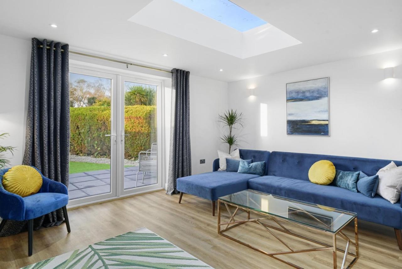 Modern Bungalow In Maidstone Sleeps 5 With Free Parking Esterno foto
